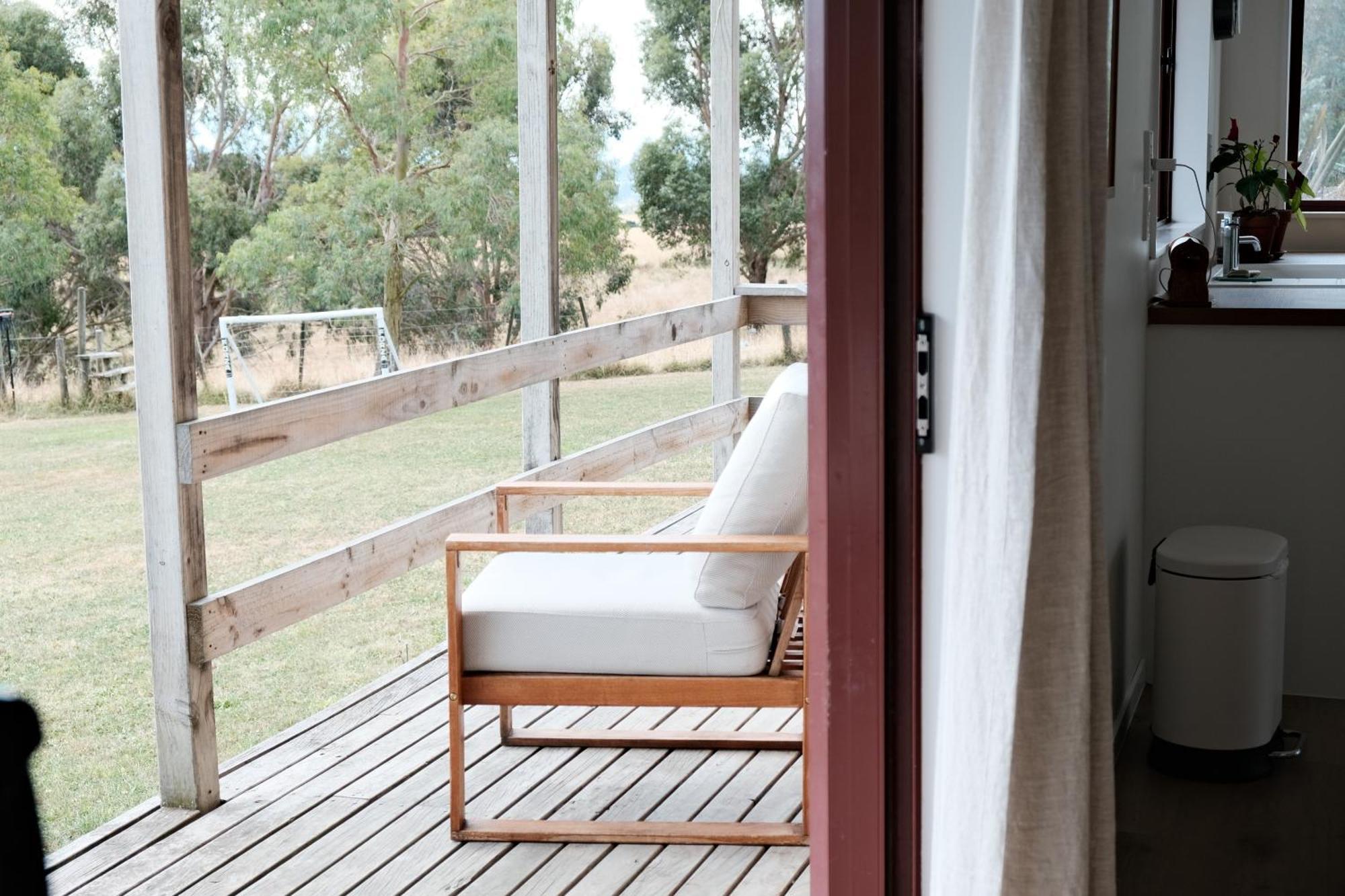 A Cabin With A Big View, Comfort And Tranquility, Close To Vines Martinborough Zewnętrze zdjęcie